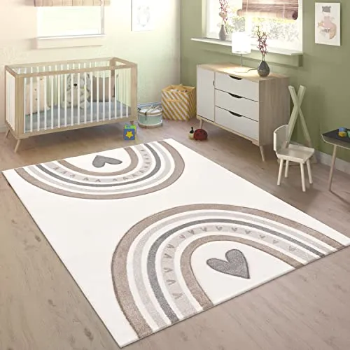 Barne­teppe Barneteppe 80x150cm kremhvit med 3D-hjerte, lettstelt sklep Paco Home 10-44-35-12|2