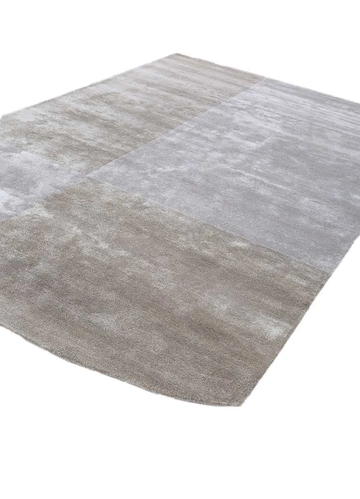 Designer teppe spesiell form - 240 x 150 cm - lysegrå
