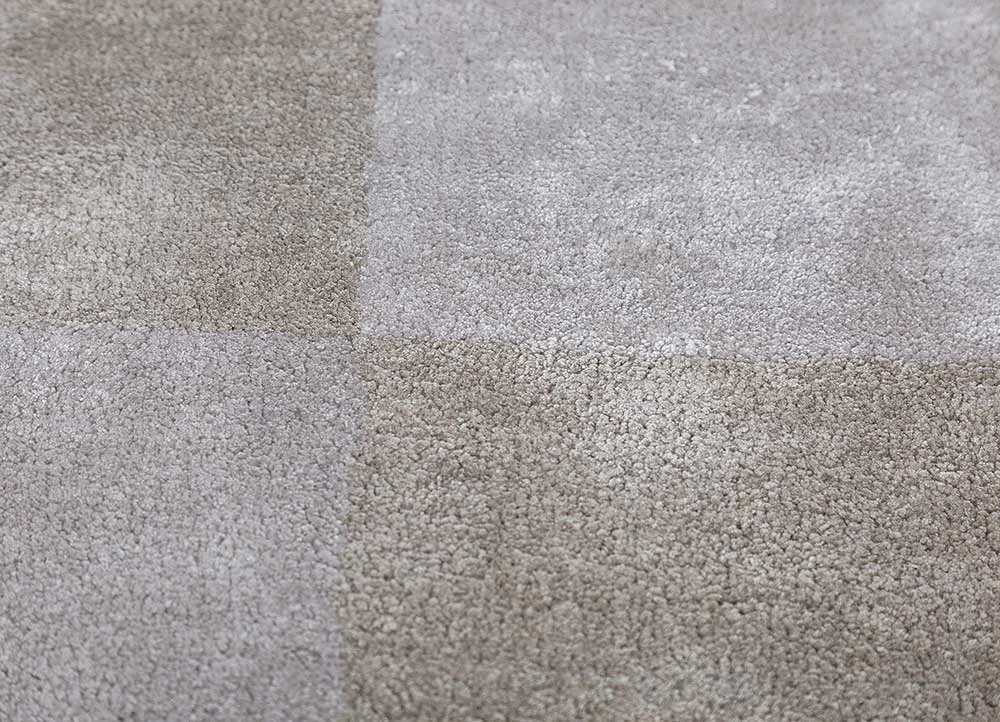 Designer teppe spesiell form - 240 x 150 cm - lysegrå