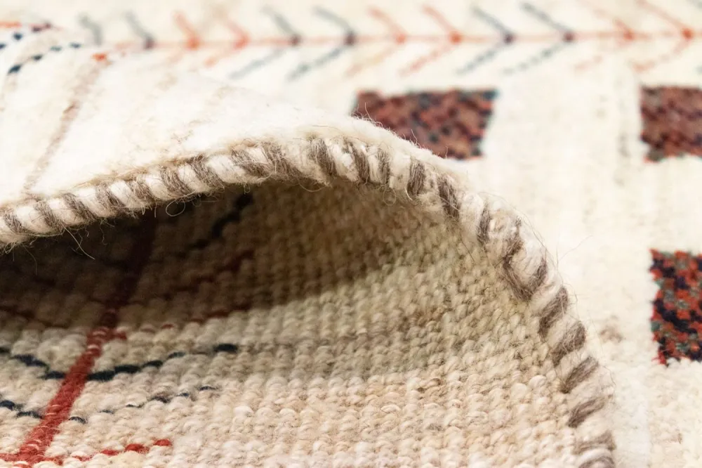 Gabbeh-teppe - persisk - 135 x 84 cm - beige