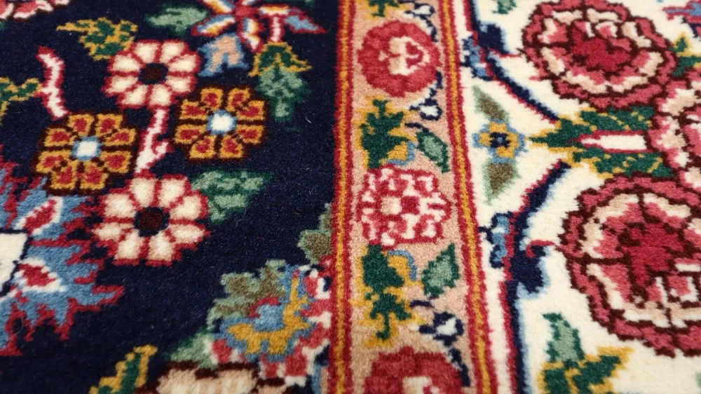 Orientalsk teppe - 215 x 123 cm - svart
