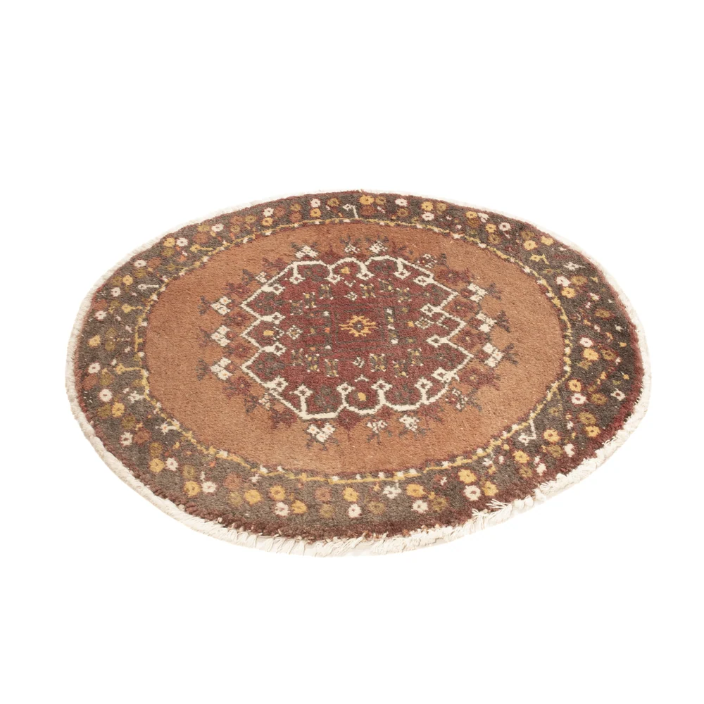 Orientalsk teppe rundt - 72 x 72 cm - flerfarget