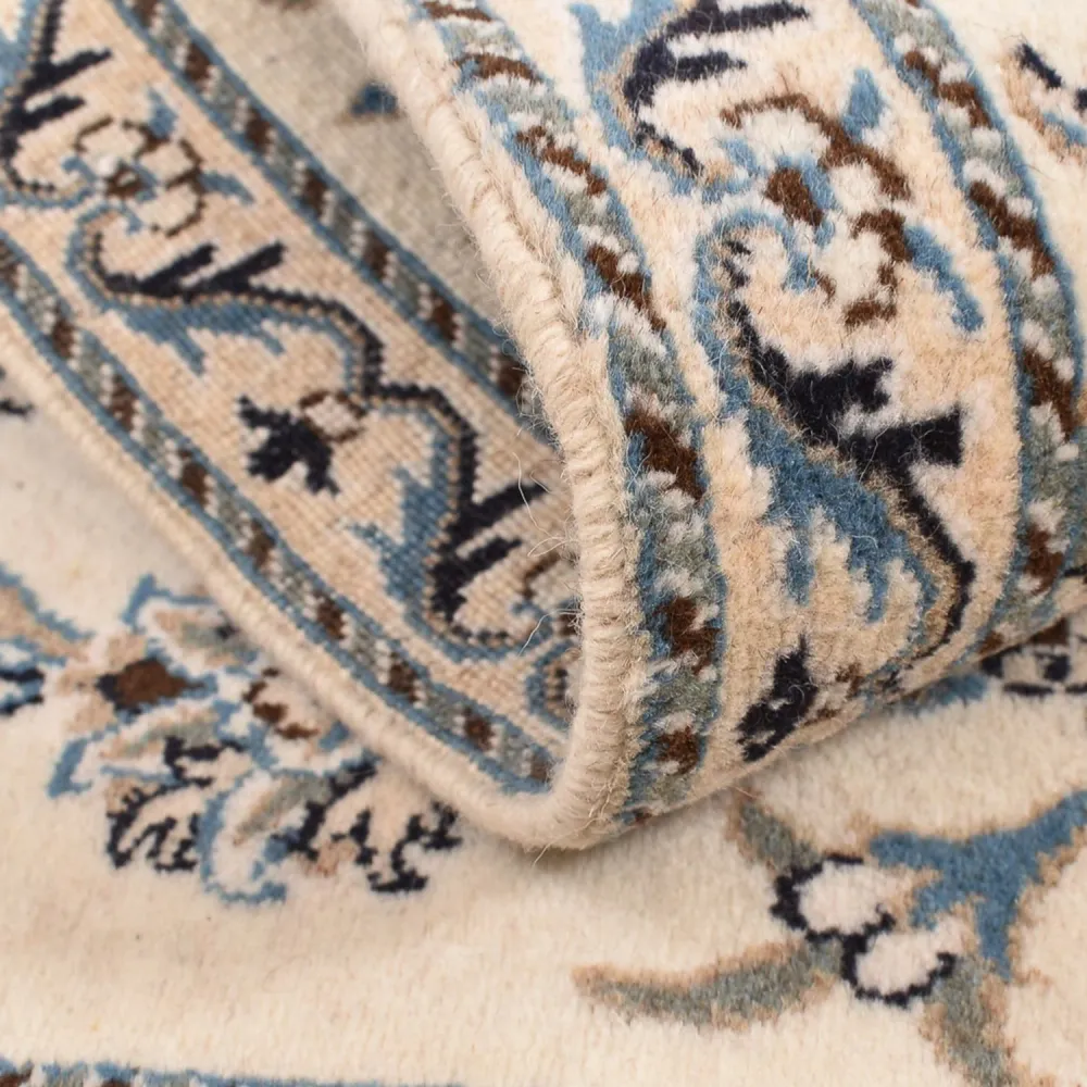 Persisk teppe - Nain - 136 x 87 cm - lys beige