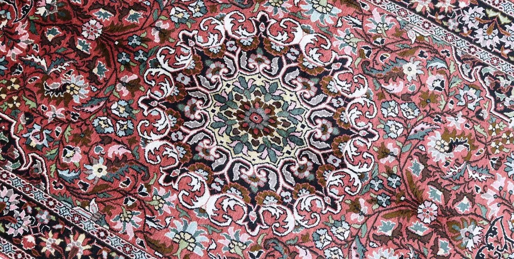 Silketeppe - Kashmir silke - 152 x 91 cm - mørk rød
