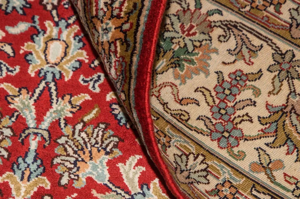 Silketeppe - Kashmir silke - 218 x 156 cm - rød