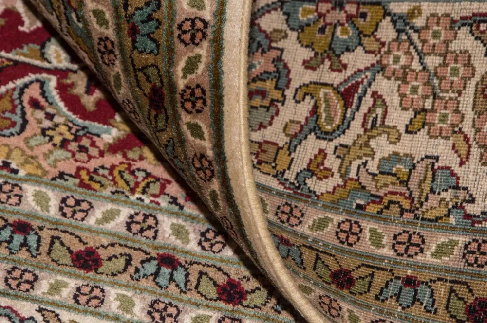 Silketeppe - Kashmir silke - 218 x 157 cm - rød