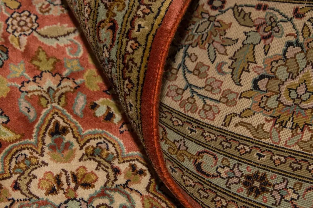 Silketeppe - Kashmir silke - 244 x 168 cm - oransje