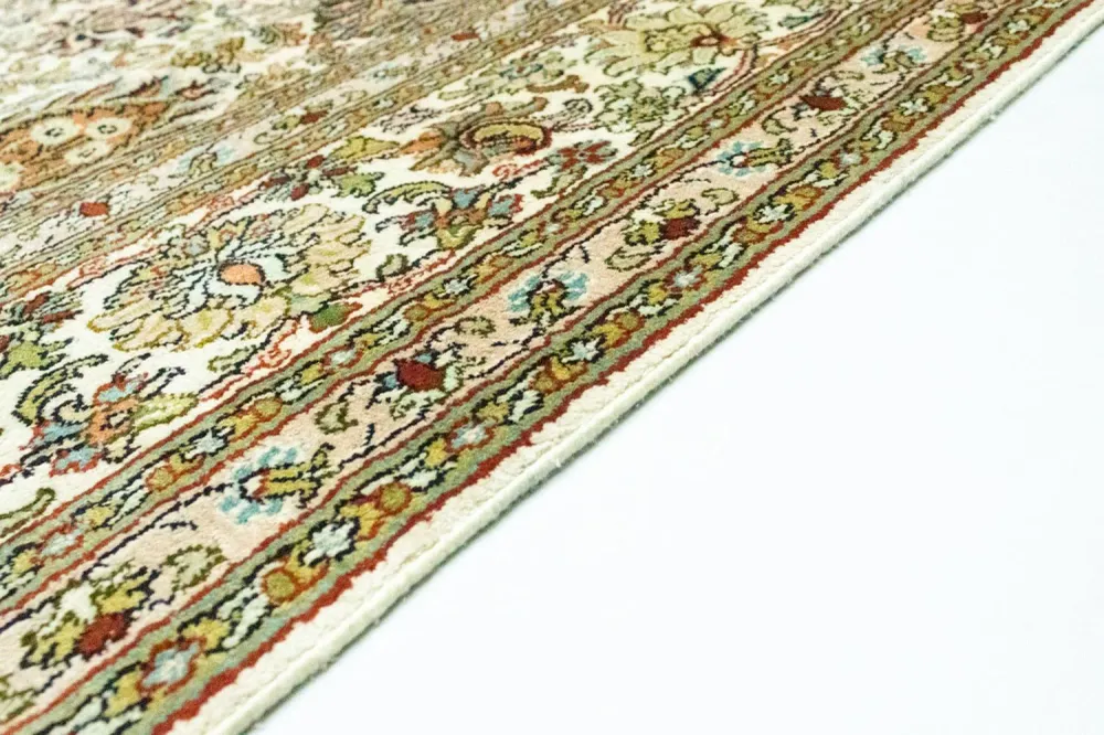Silketeppe - Kashmir silke - 274 x 184 cm - beige