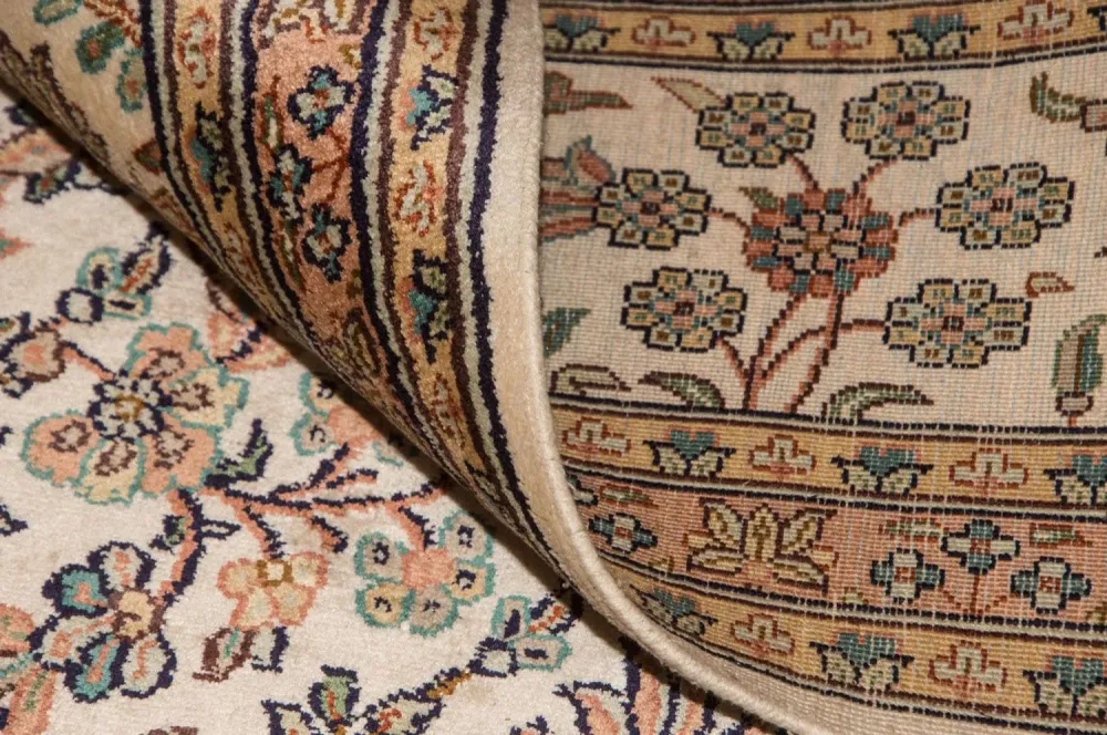 Silketeppe - Kashmir silke - 295 x 173 cm - beige