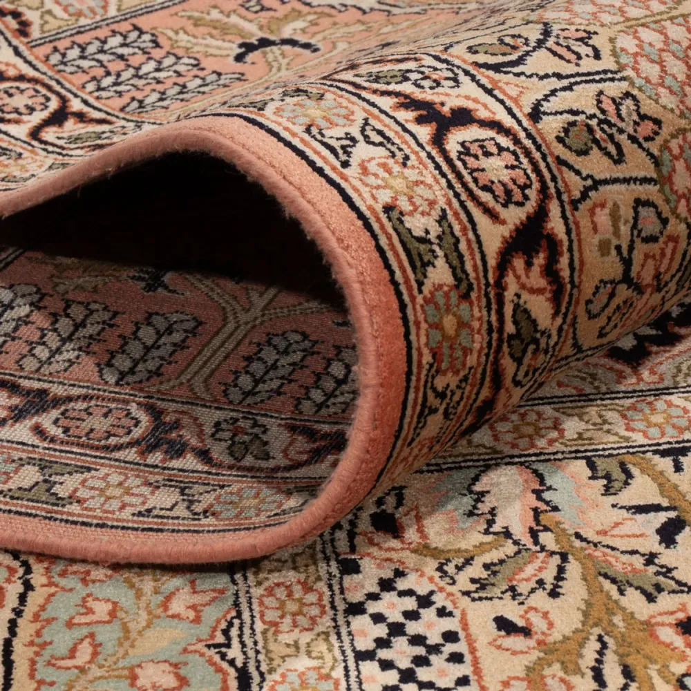 Silketeppe - Kashmir silke - 324 x 238 cm - beige