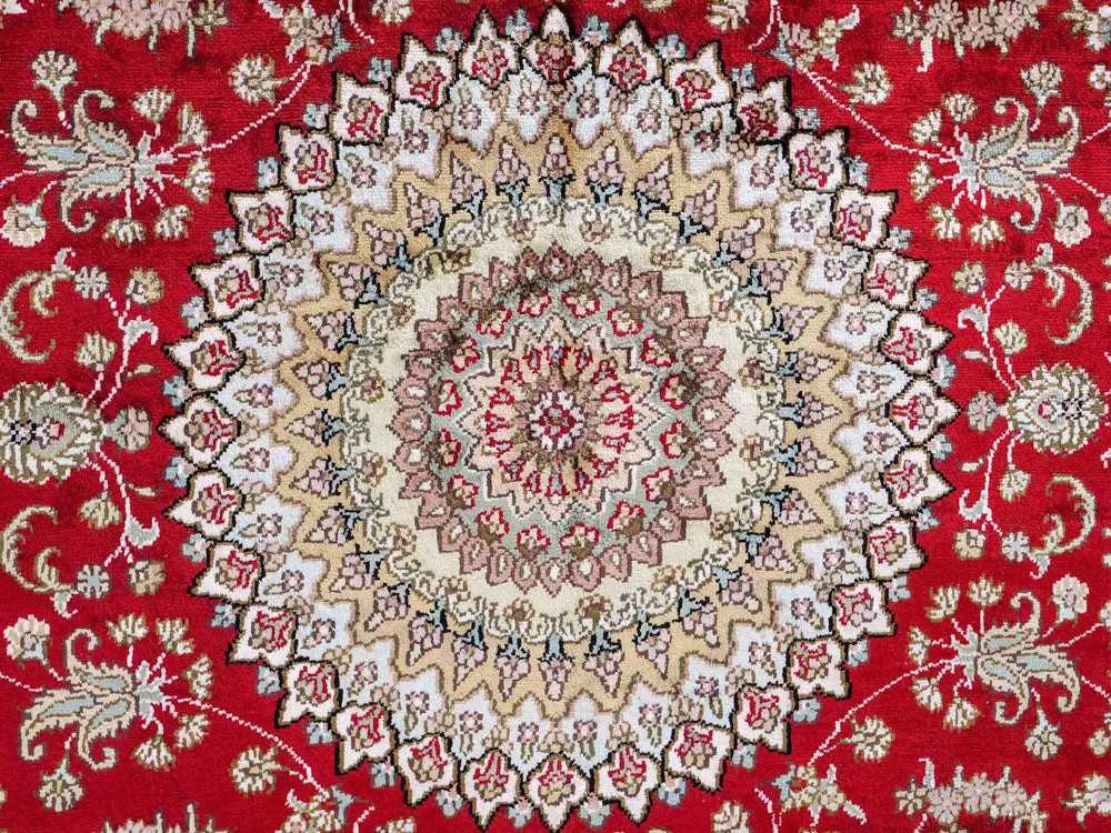 Silketeppe - Kina silke - 240 x 153 cm - rød