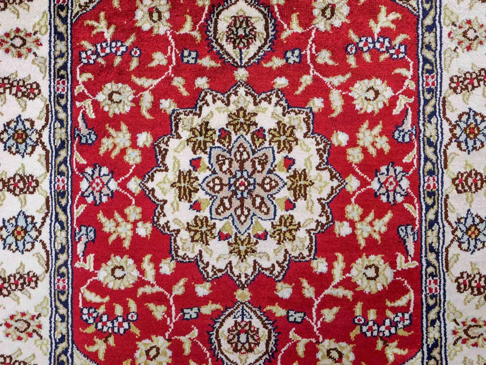 Silketeppe - Kina silke - 89 x 60 cm - rød