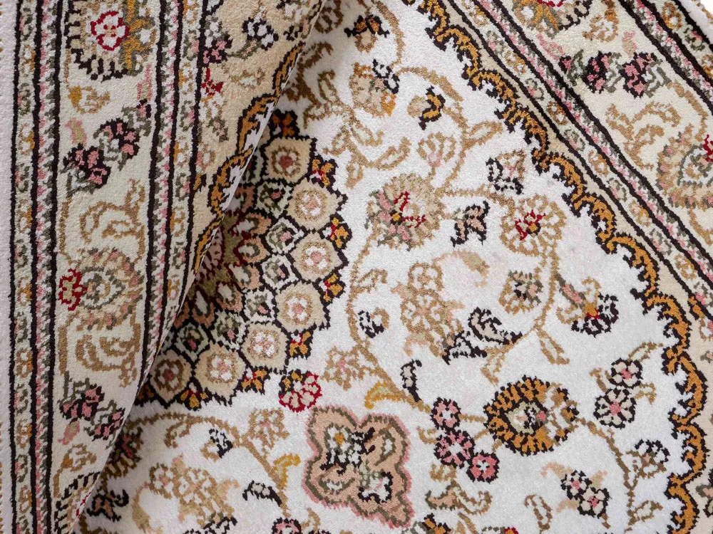 Silketeppe - Kina silke - 93 x 63 cm - beige