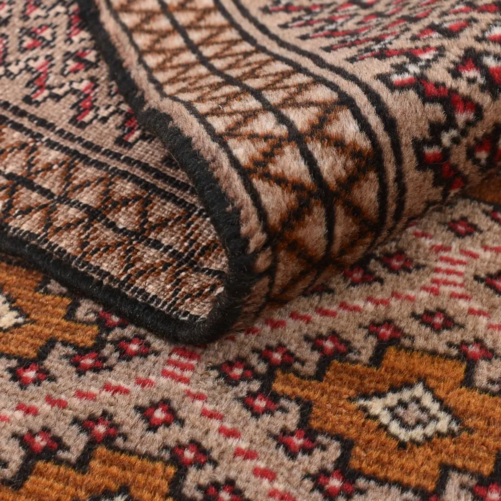 Turkaman teppe - 132 x 97 cm - lys rød