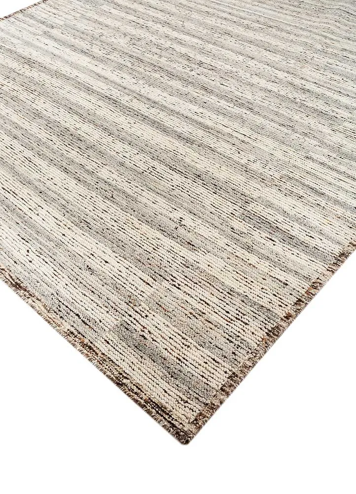 Ullteppe - 285 x 255 cm - lysegrå