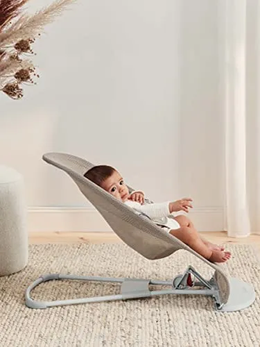 Babybjørn Vippestol Grå/beige Mesh, Opptil 13kg, Ergonomisk – BabyBjörn 5144